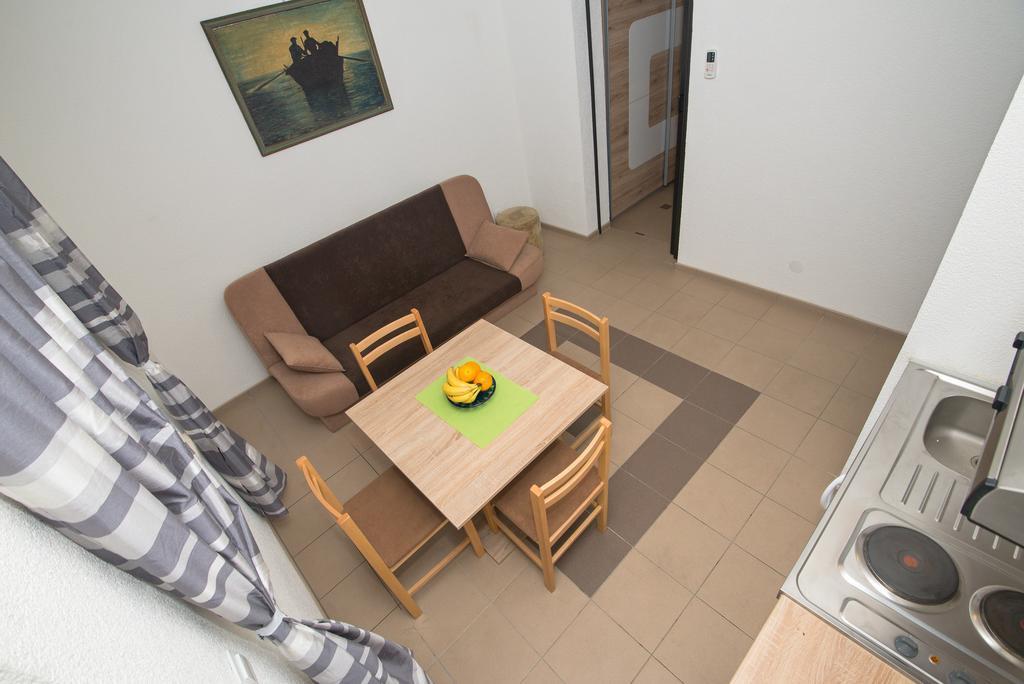 Apartment Afrika Makarska Exterior photo