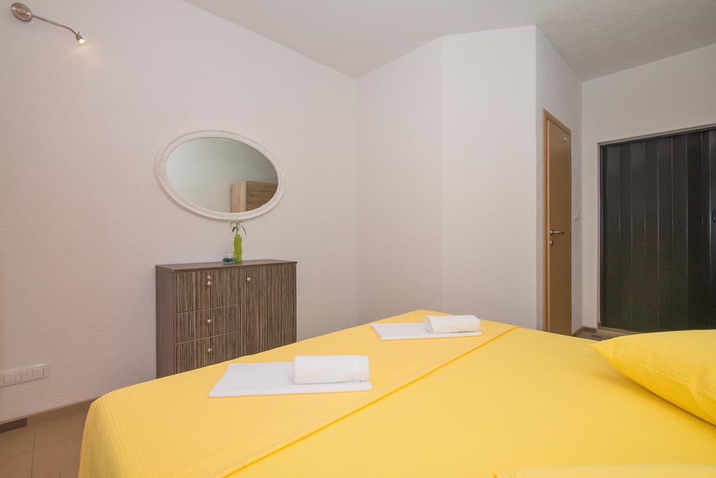 Apartment Afrika Makarska Exterior photo